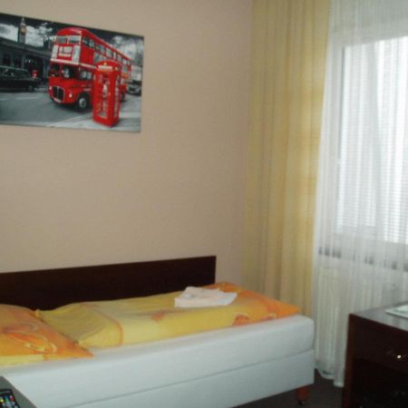 Hotel Bila Ruze Бърно Екстериор снимка