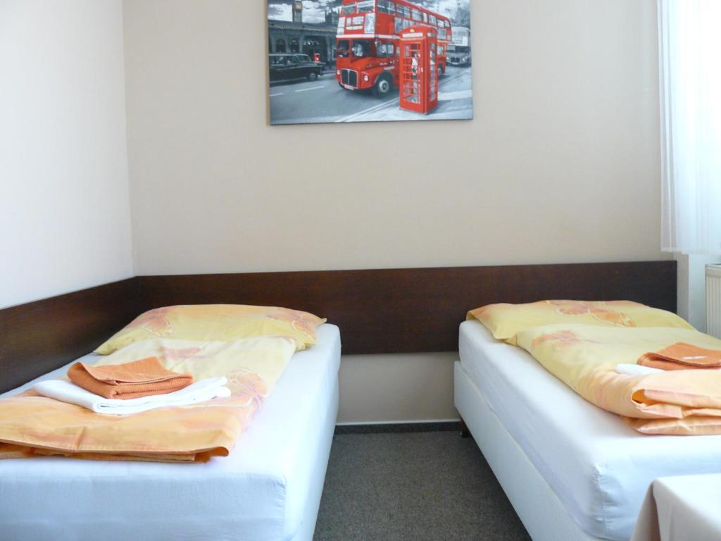 Hotel Bila Ruze Бърно Стая снимка