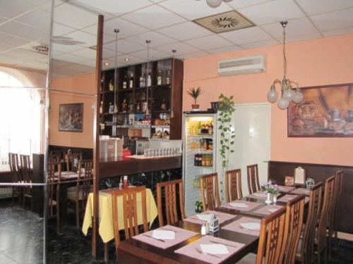 Hotel Bila Ruze Бърно Екстериор снимка